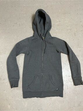 Aritzia Women’s full length Gray Zip Hoodie Sweater